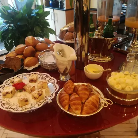 Kraemer Hotel 3*